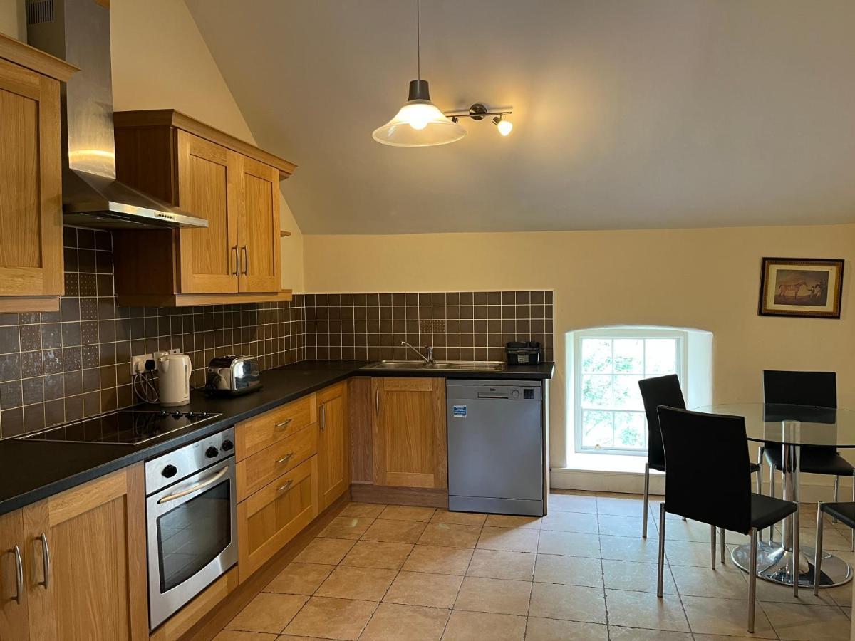 2 Bed Courtyard Apartment At Rockfield House Kells In Meath - Short Term Let Kells (Meath) Exterior foto