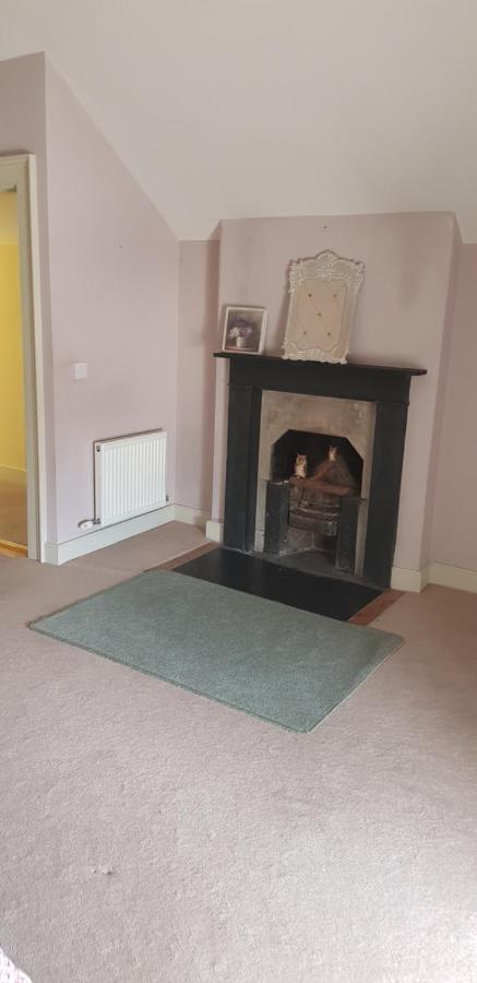 2 Bed Courtyard Apartment At Rockfield House Kells In Meath - Short Term Let Kells (Meath) Exterior foto