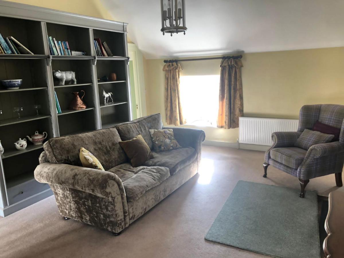 2 Bed Courtyard Apartment At Rockfield House Kells In Meath - Short Term Let Kells (Meath) Exterior foto