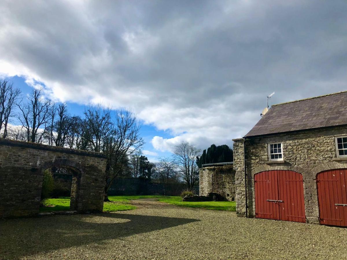 2 Bed Courtyard Apartment At Rockfield House Kells In Meath - Short Term Let Kells (Meath) Exterior foto